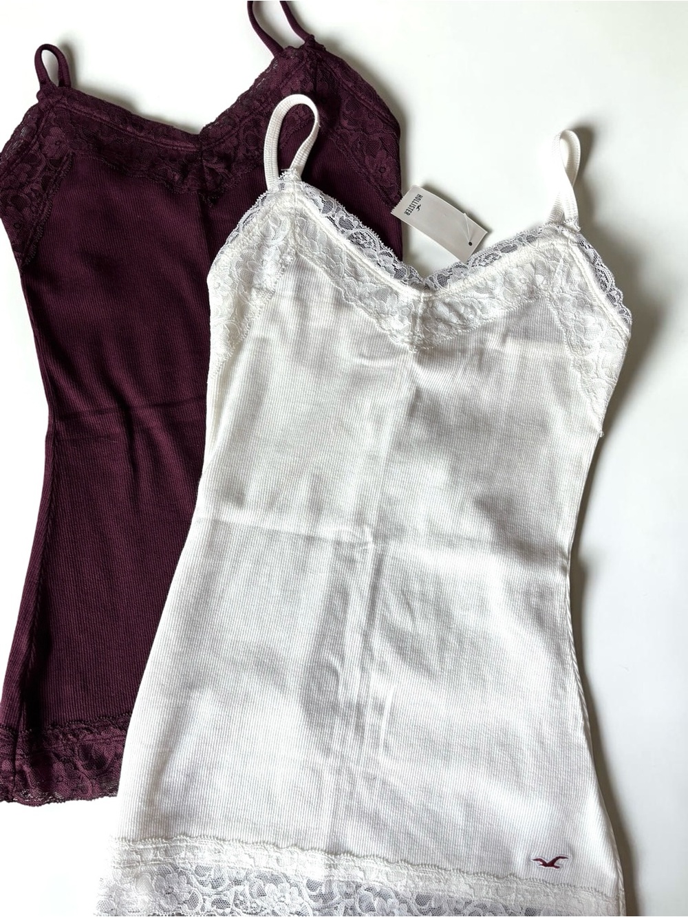 Hollister NWT Y2K Revival Lace Trim Cami Tank Top Bundle White Burgundy S